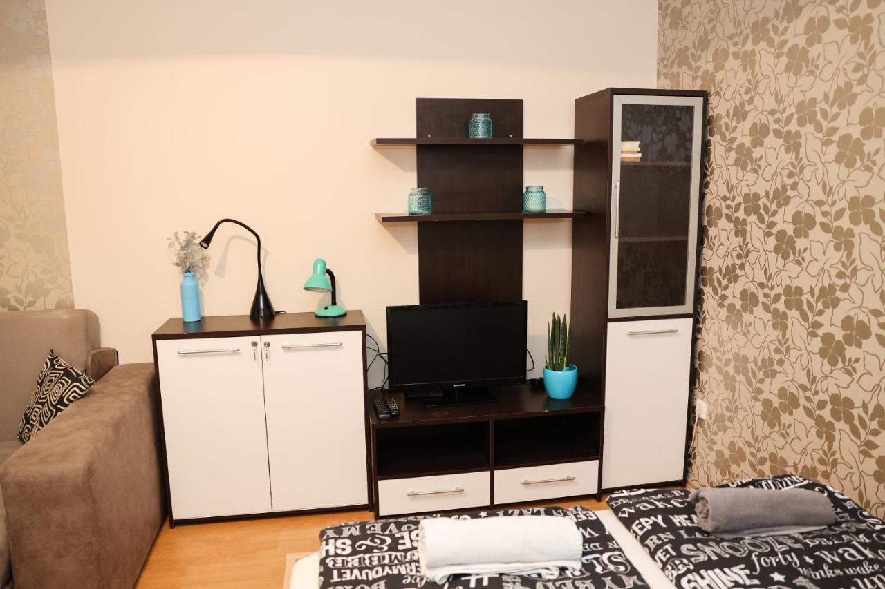Charming & Unique Apartment In Budapest Vibrant City Center ภายนอก รูปภาพ